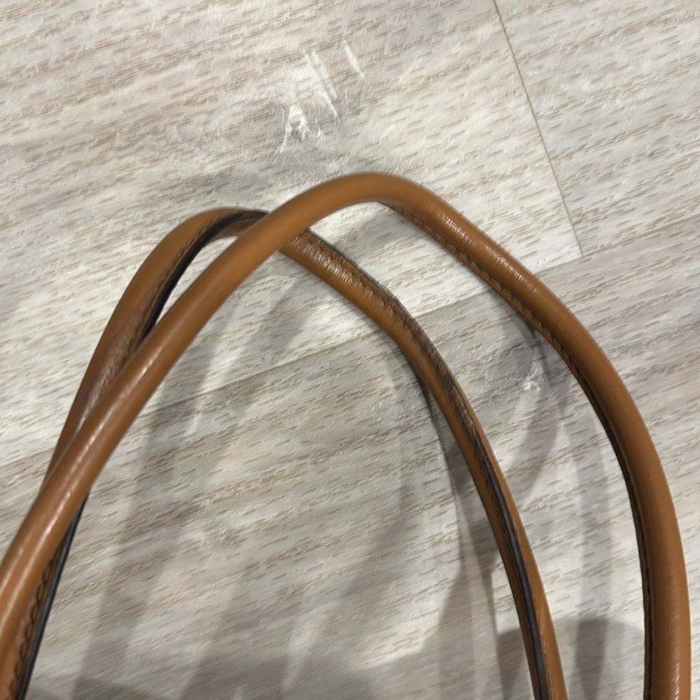 Michael Kors MD center zip tote - Picture 5 of 11